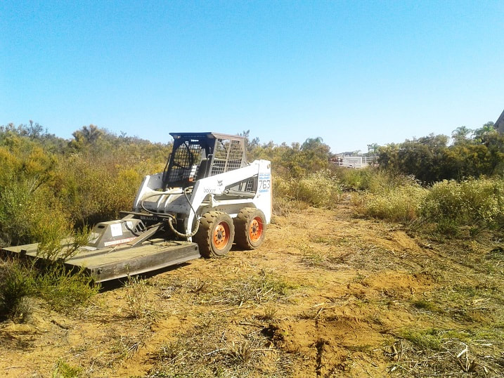 Brush Clearing, Mowing & Weed Abatement Services in Murrieta. Free Estimates! Call Us